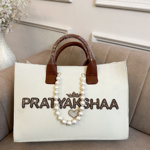 Nivel Offwhite Pearlet Tote