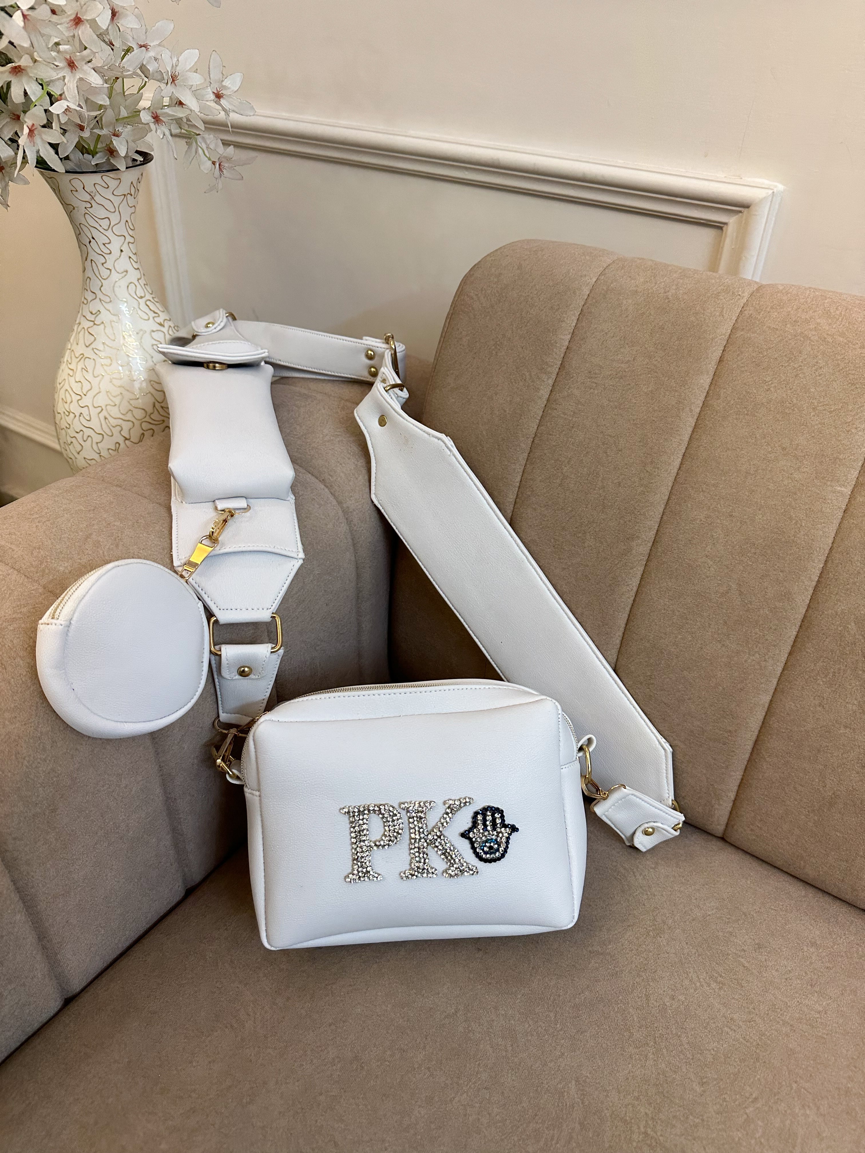 Nivel White dual compartment Bella sling