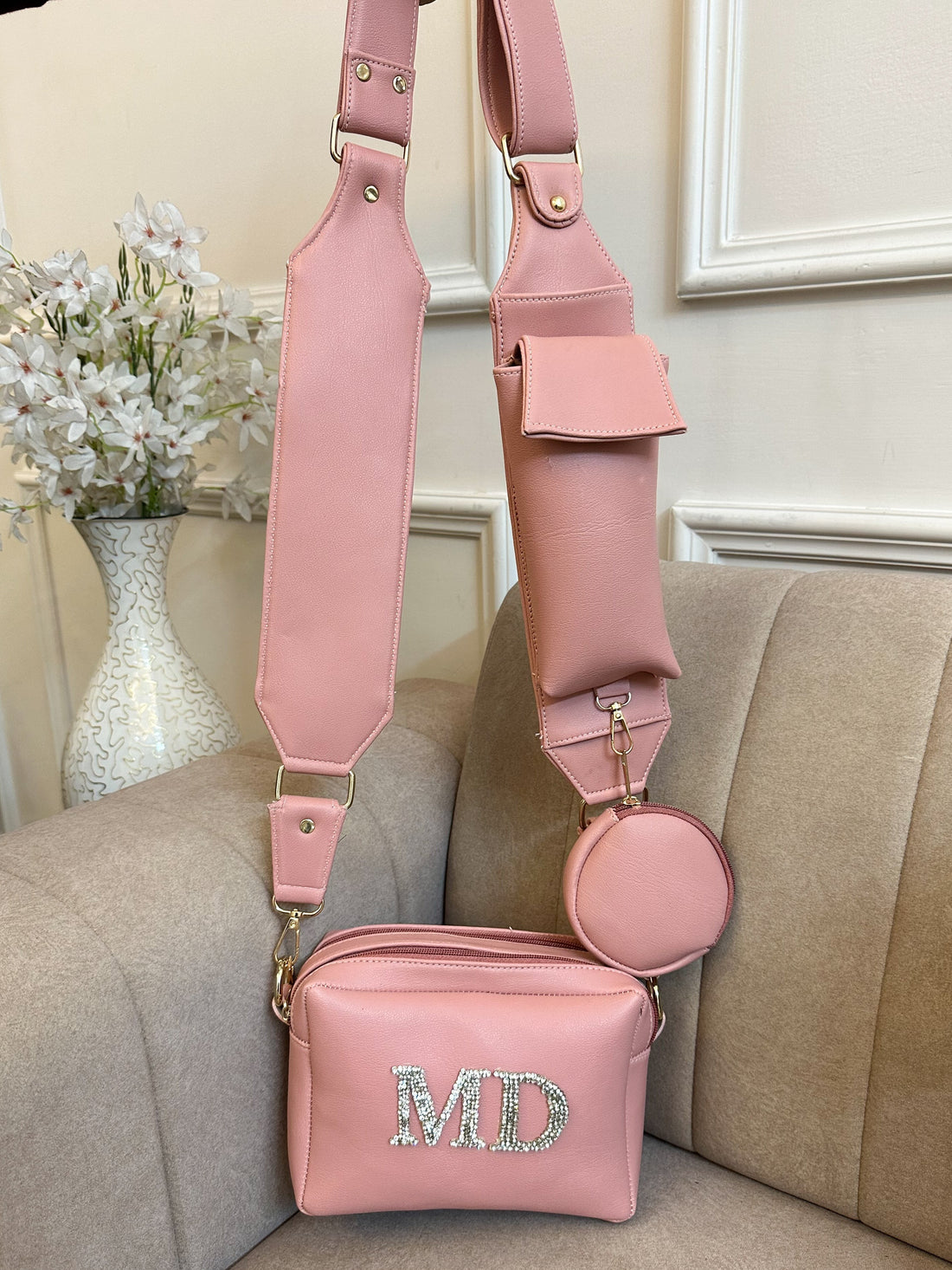 Nivel Pink dual compartment Bella sling