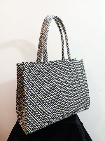 Nivel Third Eye Tote
